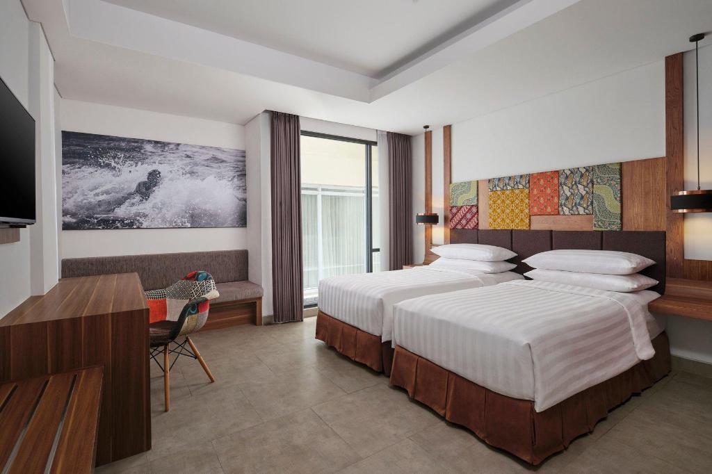 Guest Room, Superior, Twin Beds, Partial View