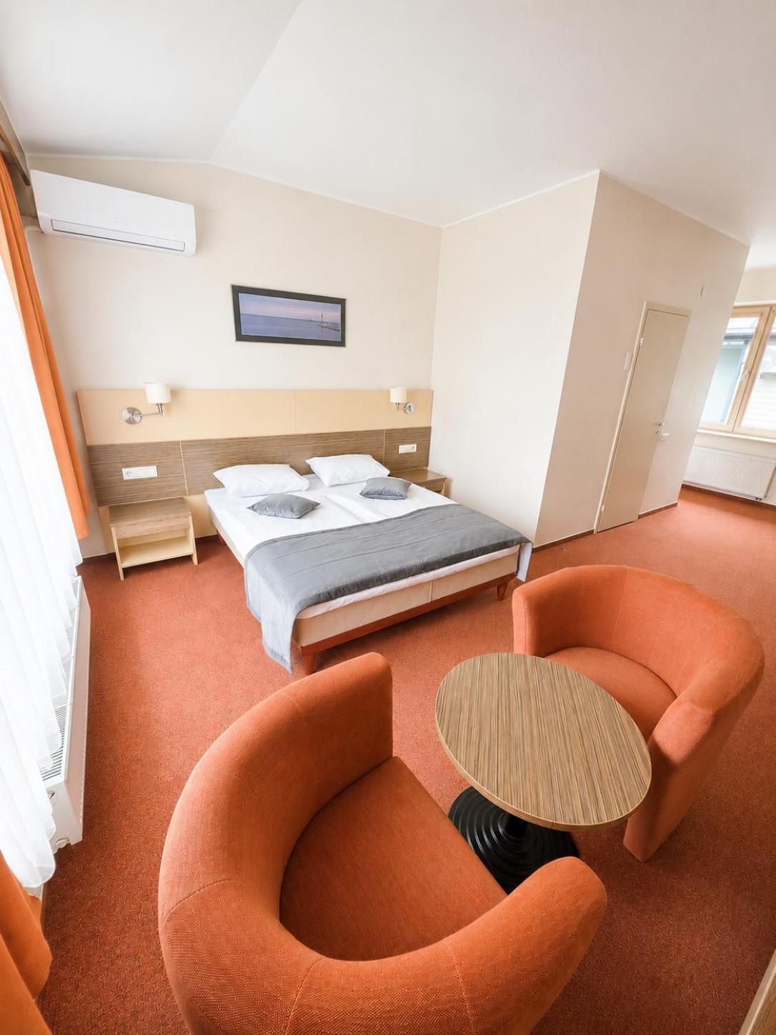 INFO HOTEL 32/50
