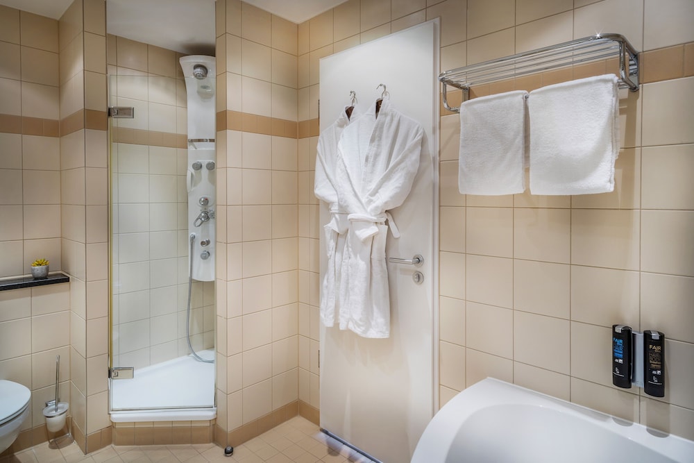 Hotel Frankfurt Messe Affiliated By Melia 16/73