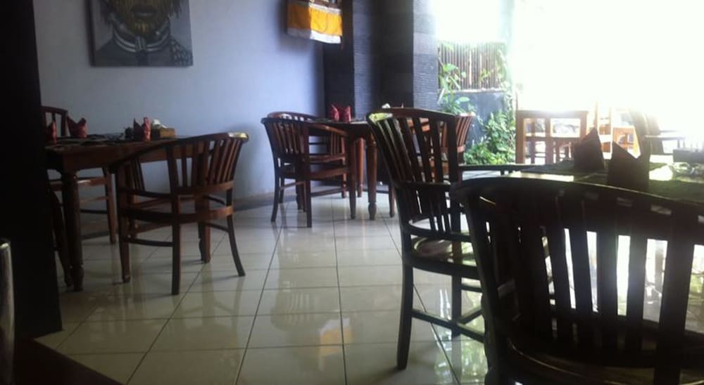 Vico Hotel (ex Cheap Hotel Nusa Dua) 25/41