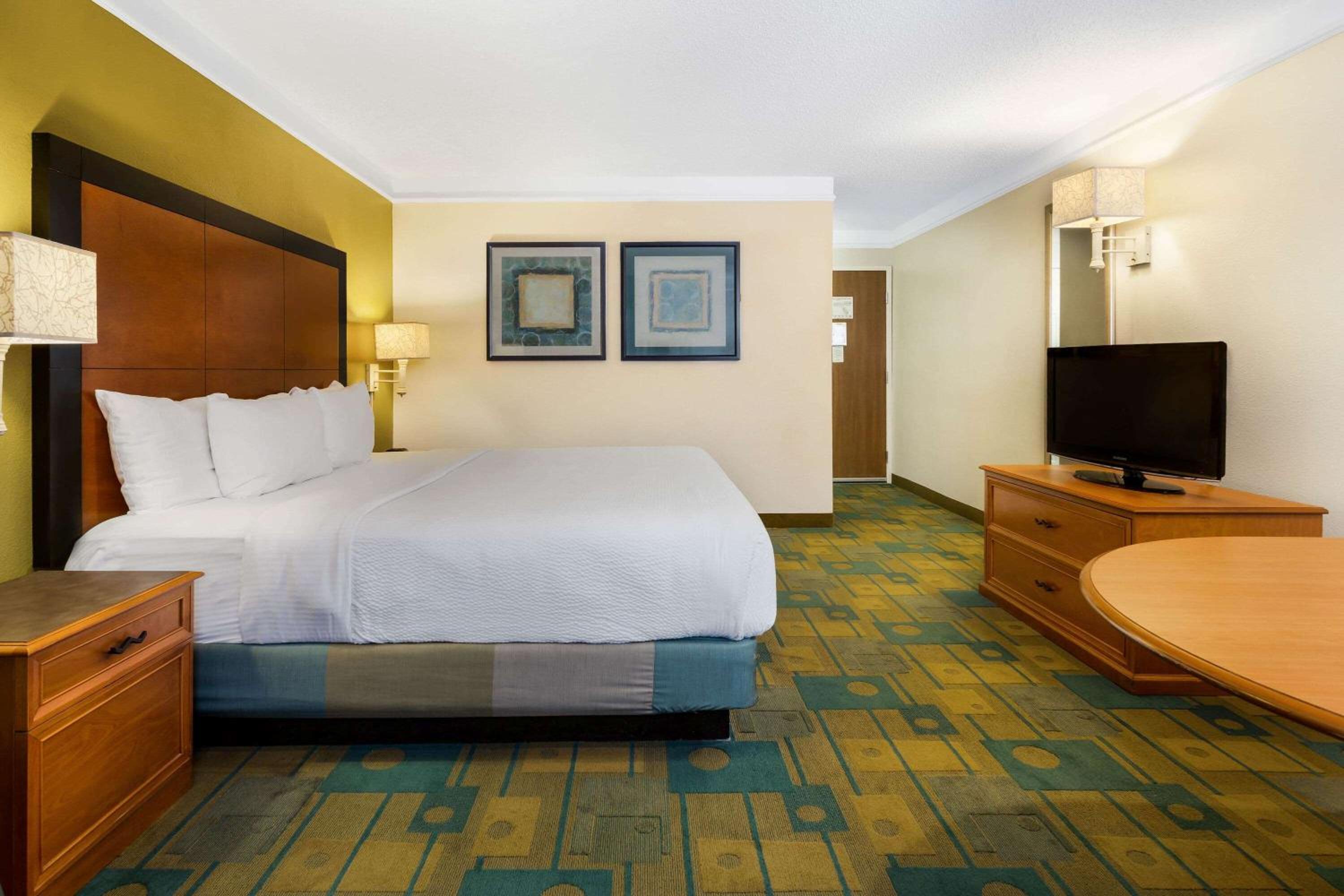 Superior, King Bed