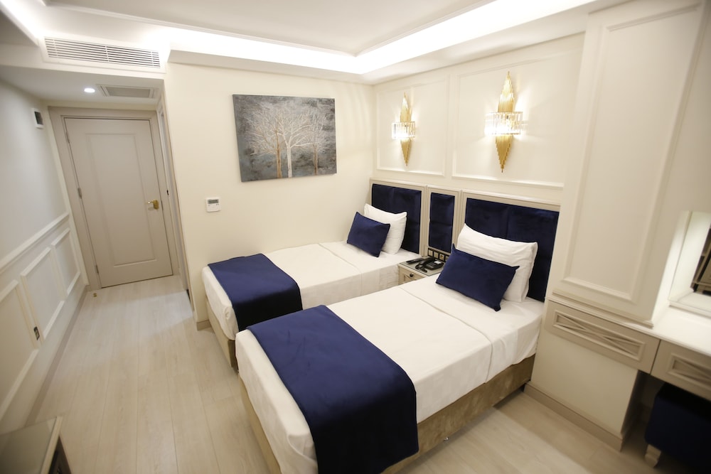 Omma Hotel 12/40