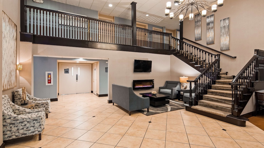 Best Western Plus Russellville Hotel & Suites 16/32
