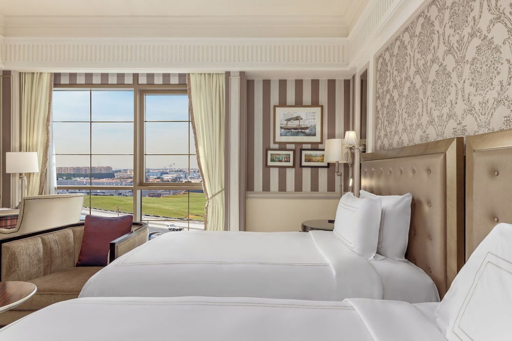 DELUXE, 2 QUEEN BEDS