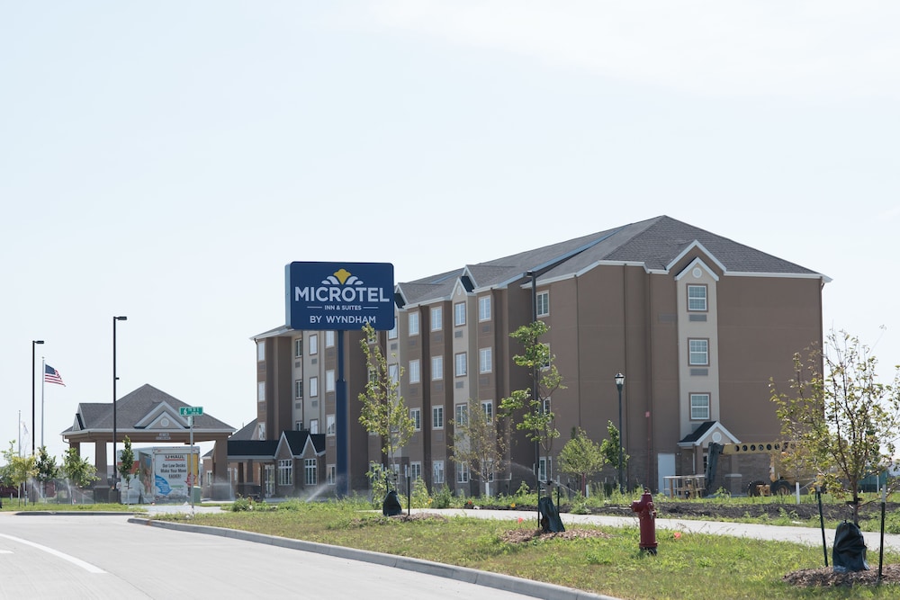 Microtel Inn And Suites By Wyndham West Fargo 26/28