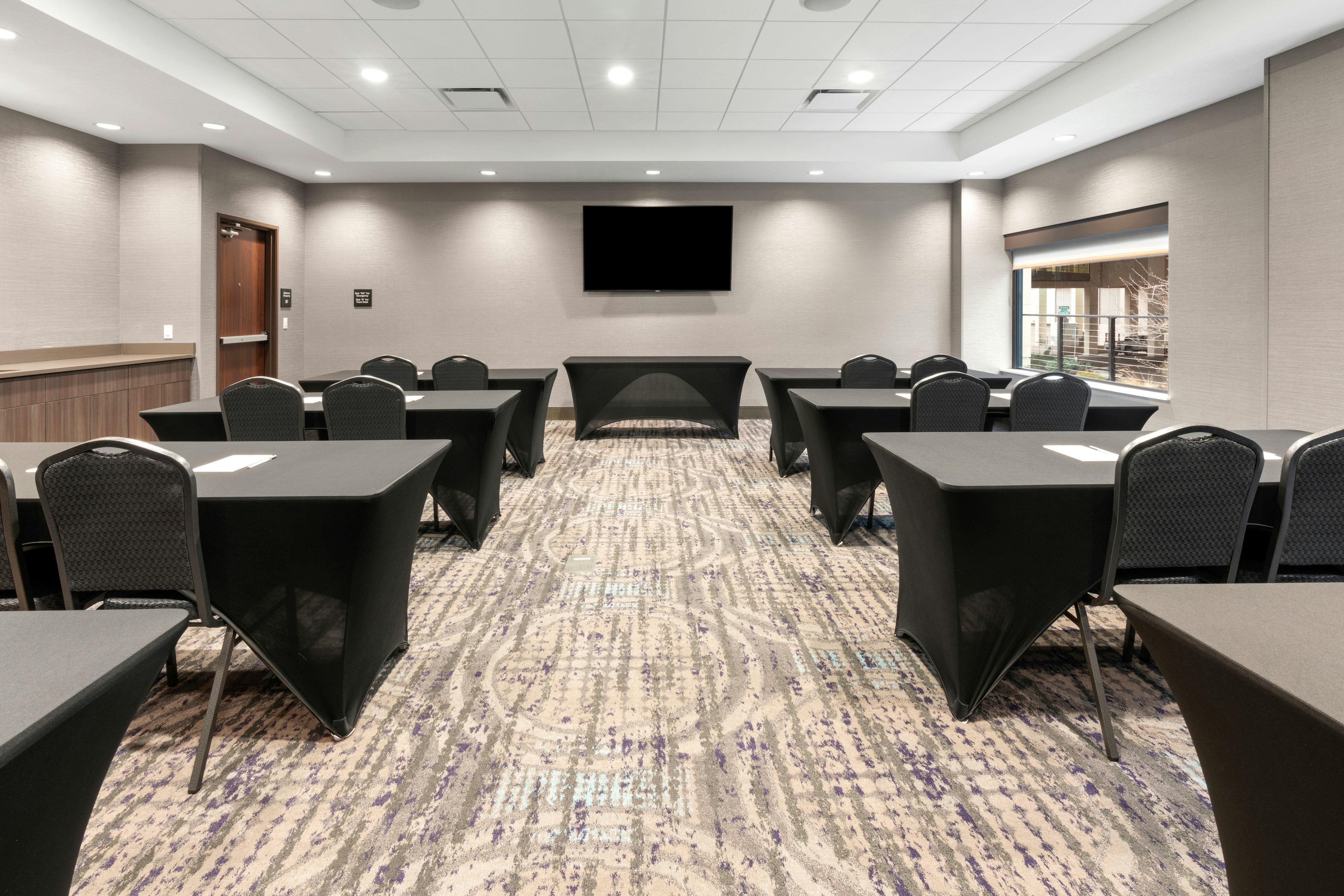 Hampton Inn & Suites Spokane Downtown-South 42/56