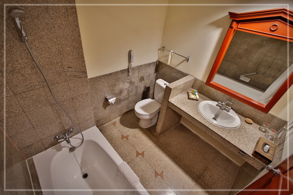 The Jayakarta Suites Bandung 32/71
