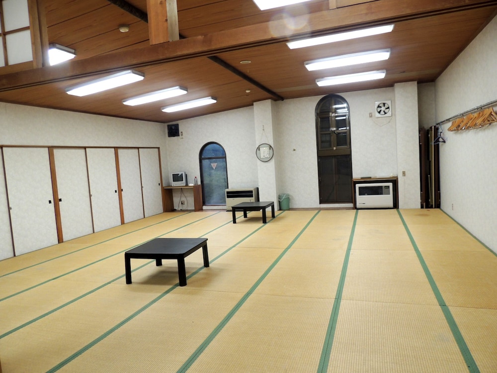 Lodge Oka 23/50