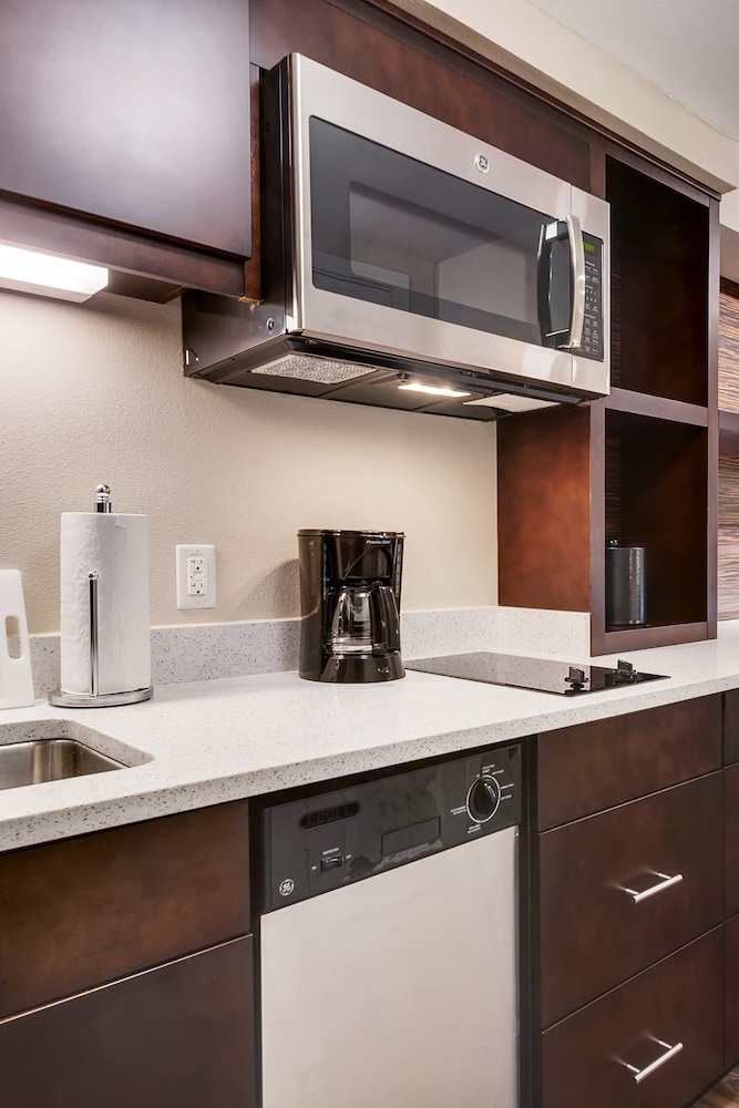 Towneplace Suites Kansas City At Briarcliff 44/45