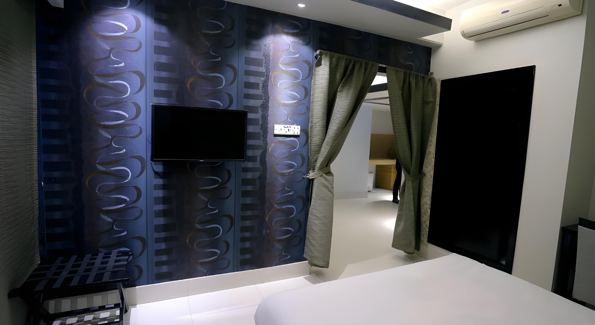 ORCHID BUSINESS HOTEL 22/36