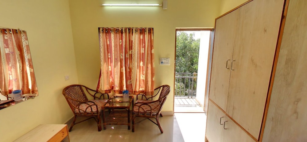 Gir Jungle Lodge 16/38