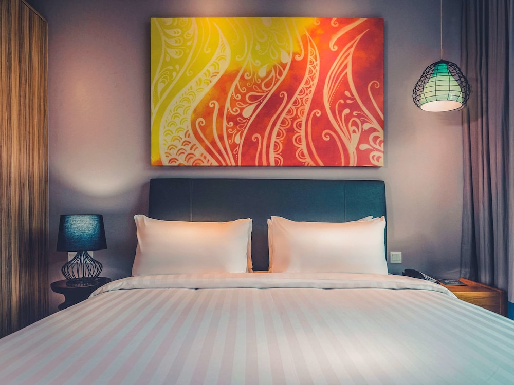 Mercure Kota Kinabalu City Centre 8/65
