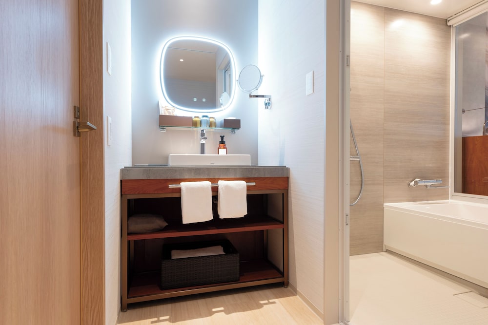 Hotel Springs Makuhari Premier 60/66
