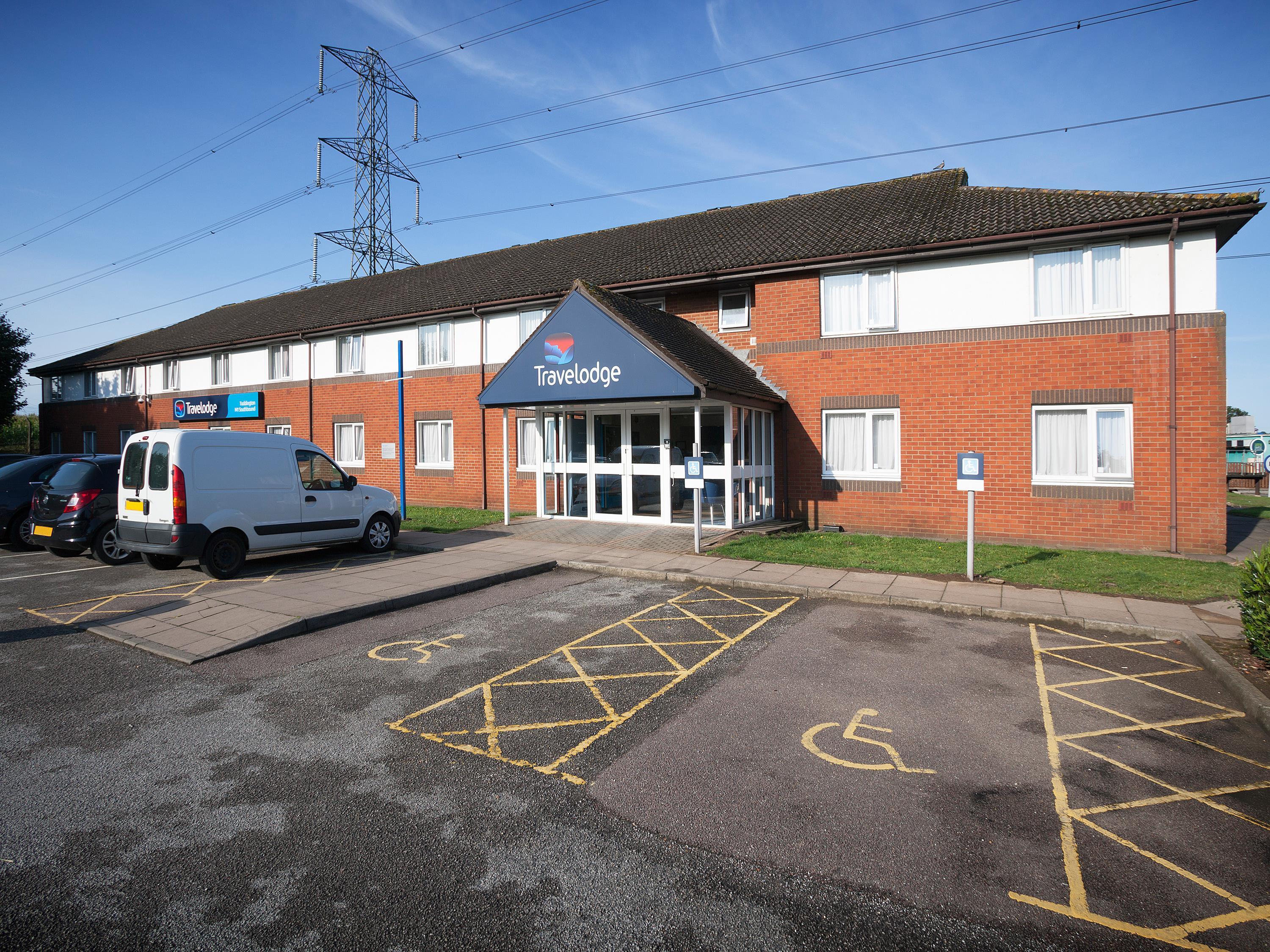 Travelodge Toddington M1 Southbound 15/16
