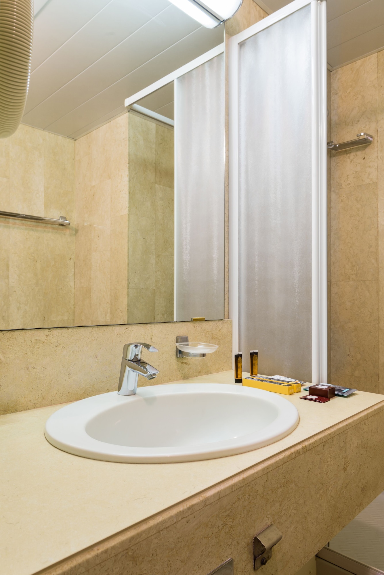 غرفة مزدوجة سوبيريور، B&B Hotel Milano Aosta 10/10