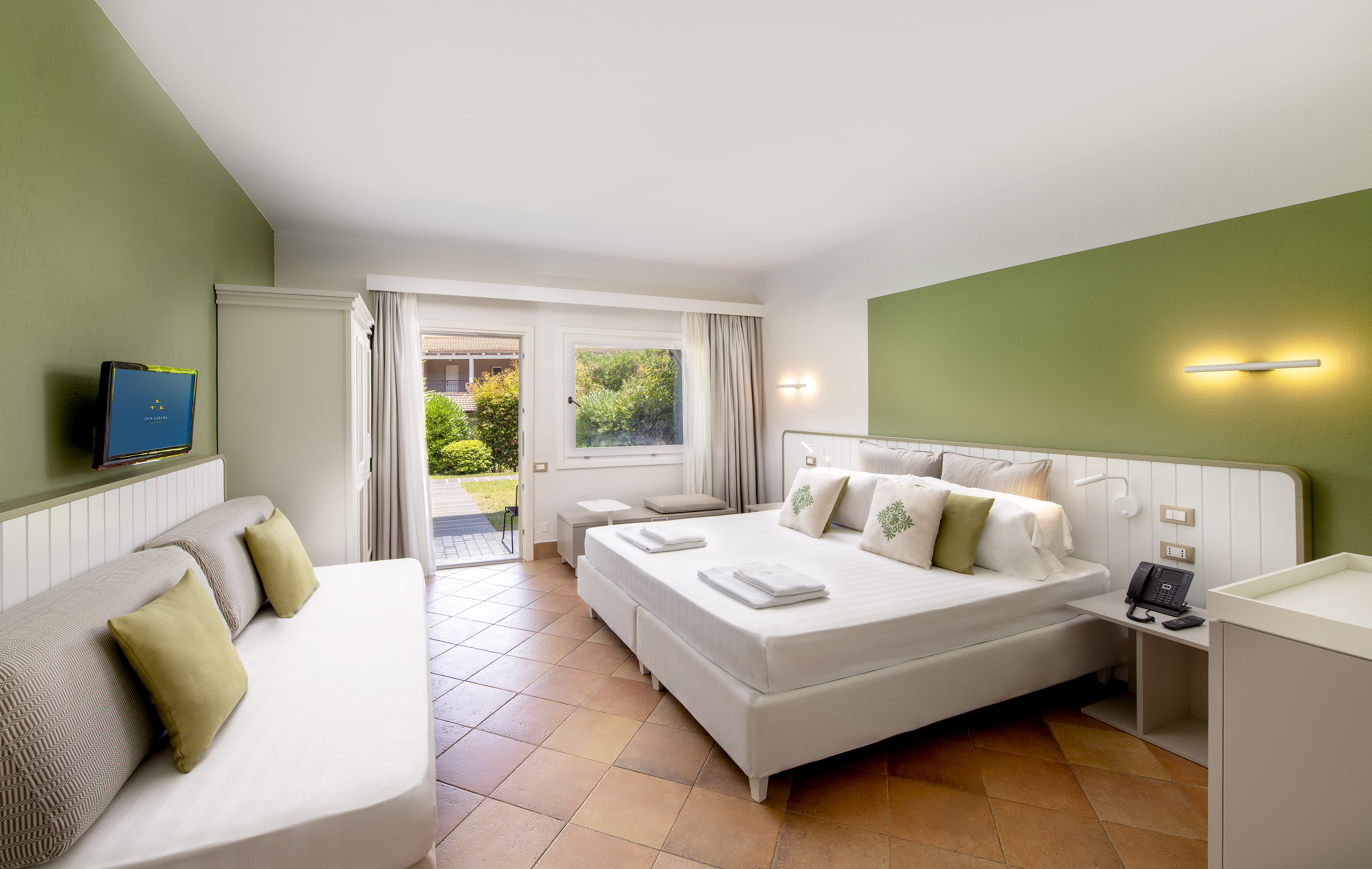 Garden Plus Room