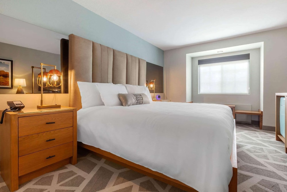 La Quinta Inn & Suites by Wyndham Tempe University / Phoenix 25/60