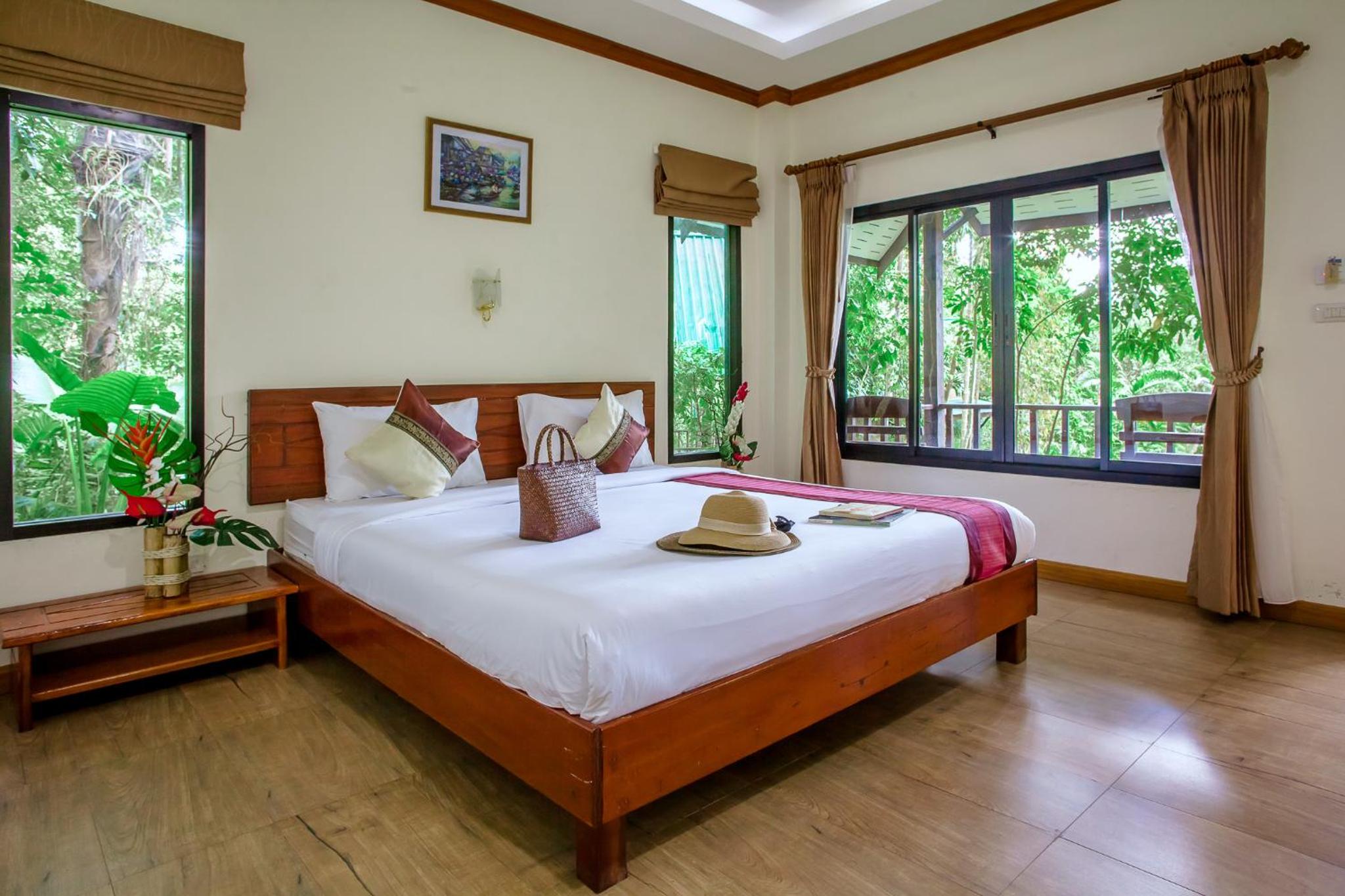 بنغل بإطلالة على المسبح، The Vatika Resort and Spa 4/10