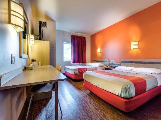 2 Full Beds