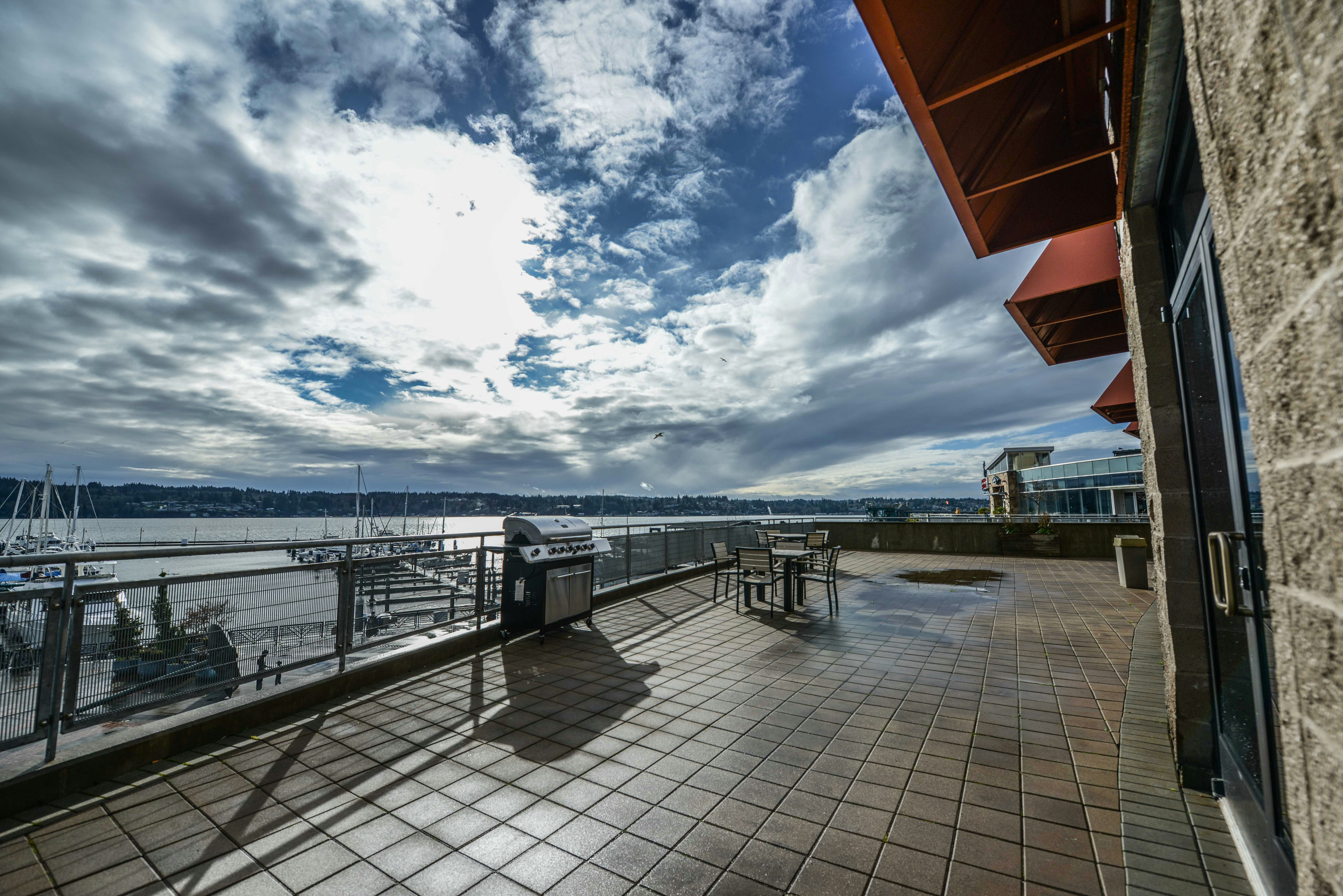 Hampton Inn Suites Bremerton 57/57