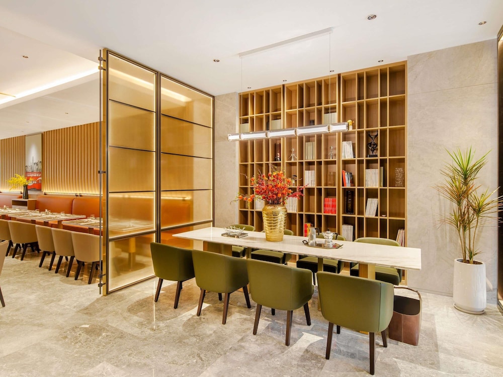 Novotel Shenzhen Bantian 33/50