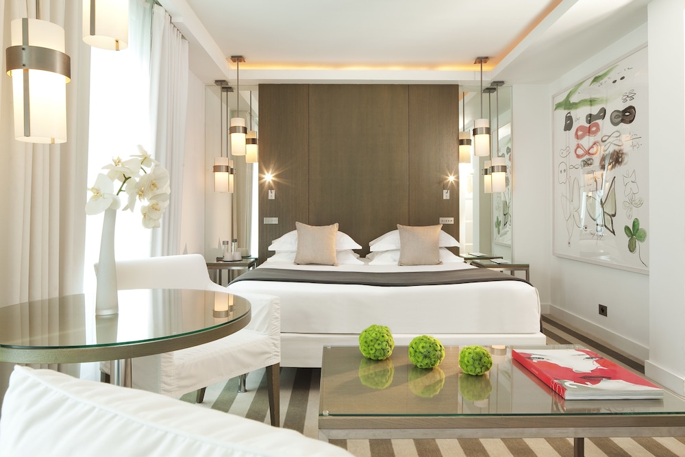 Le A Hotel 2/40