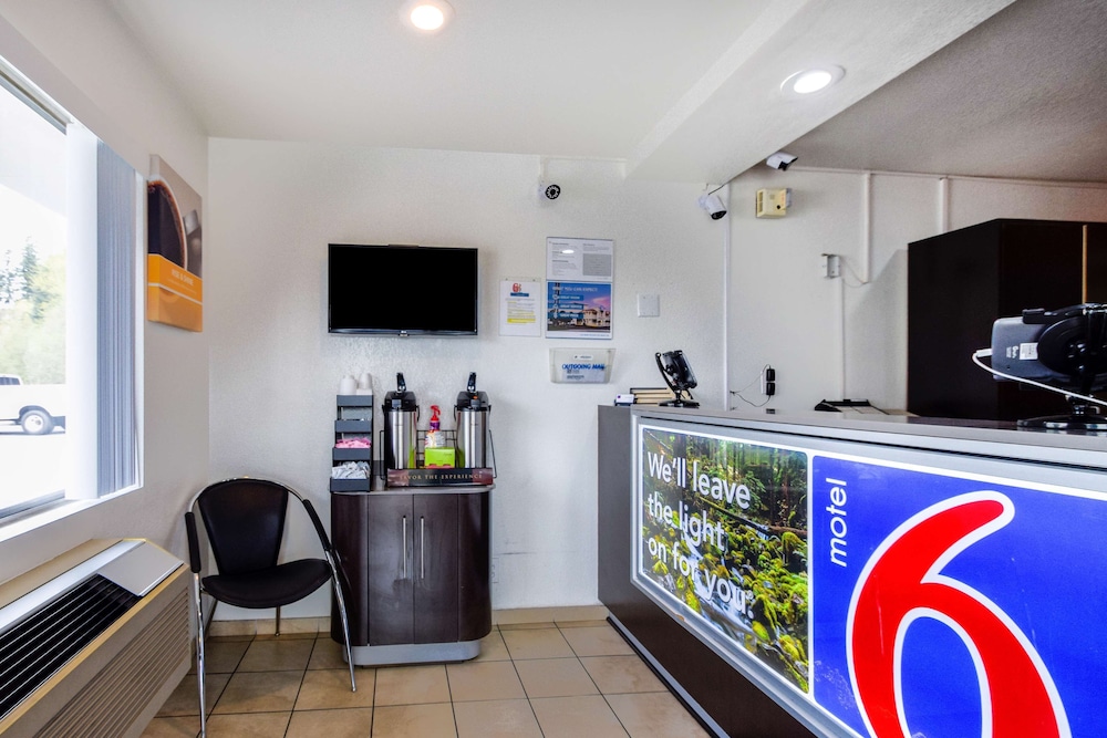 Motel6 Kelso, WA - Mt. St. Helens 6/45