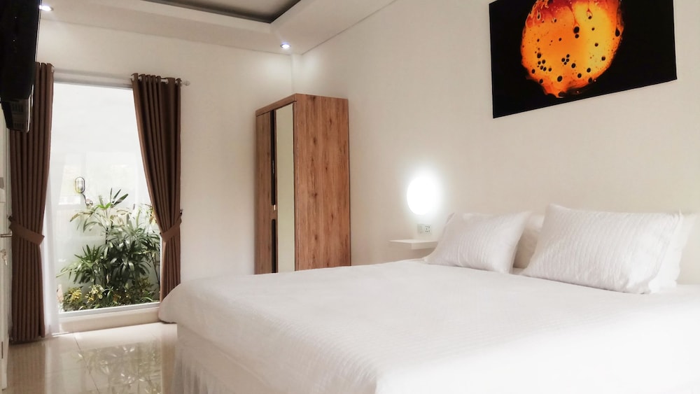 2 BEDROOMS, FAMILY, APARTMENT