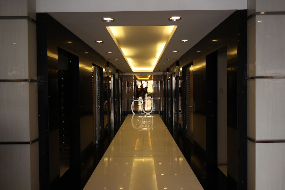 Solemare Parksuites Condo R Us 13/37
