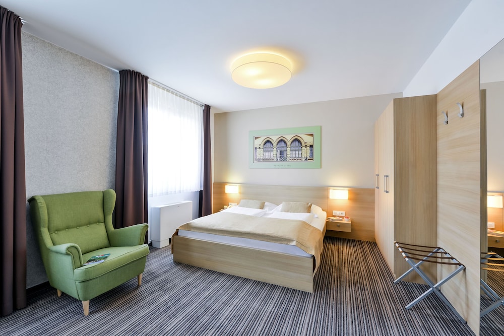 Ahotel Ljubljana 10/31