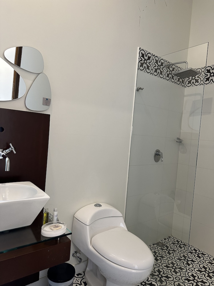 Malik Hotel Boutique 47/47