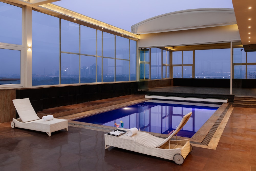 Golden Tulip Gurgaon - Sector 29 23/45