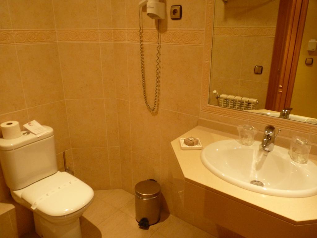 Petit Hotel 39/41