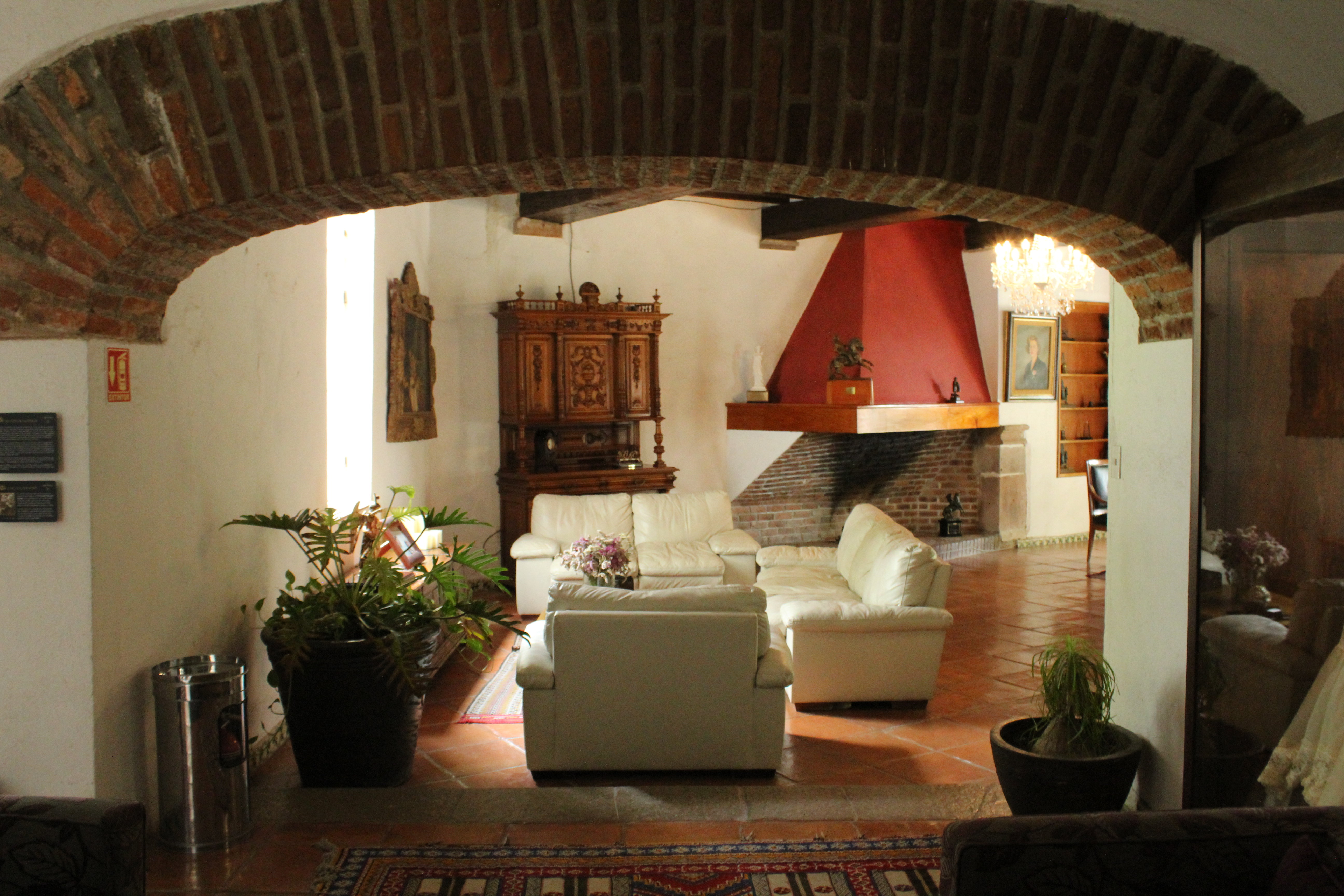 HOTEL HACIENDA SAN CRISTOBAL 37/68