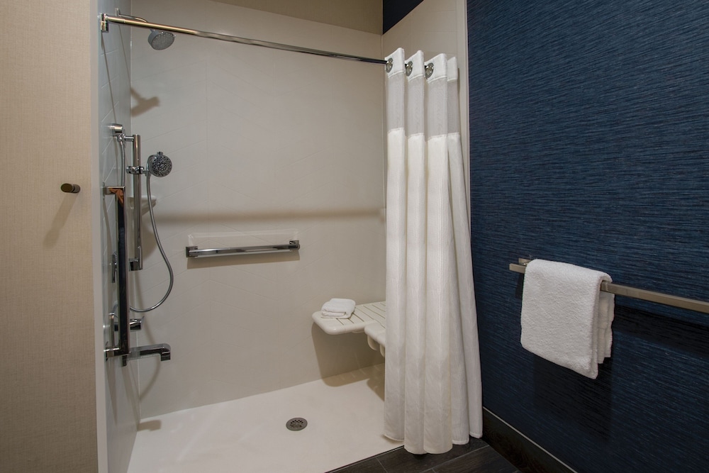 Fairfield Inn & Suites by Marriott Houston Katy 15/43