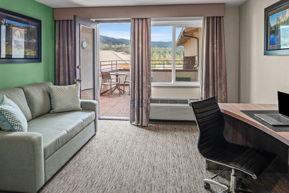 Yosemite Southgate Hotel & Suites 49/59