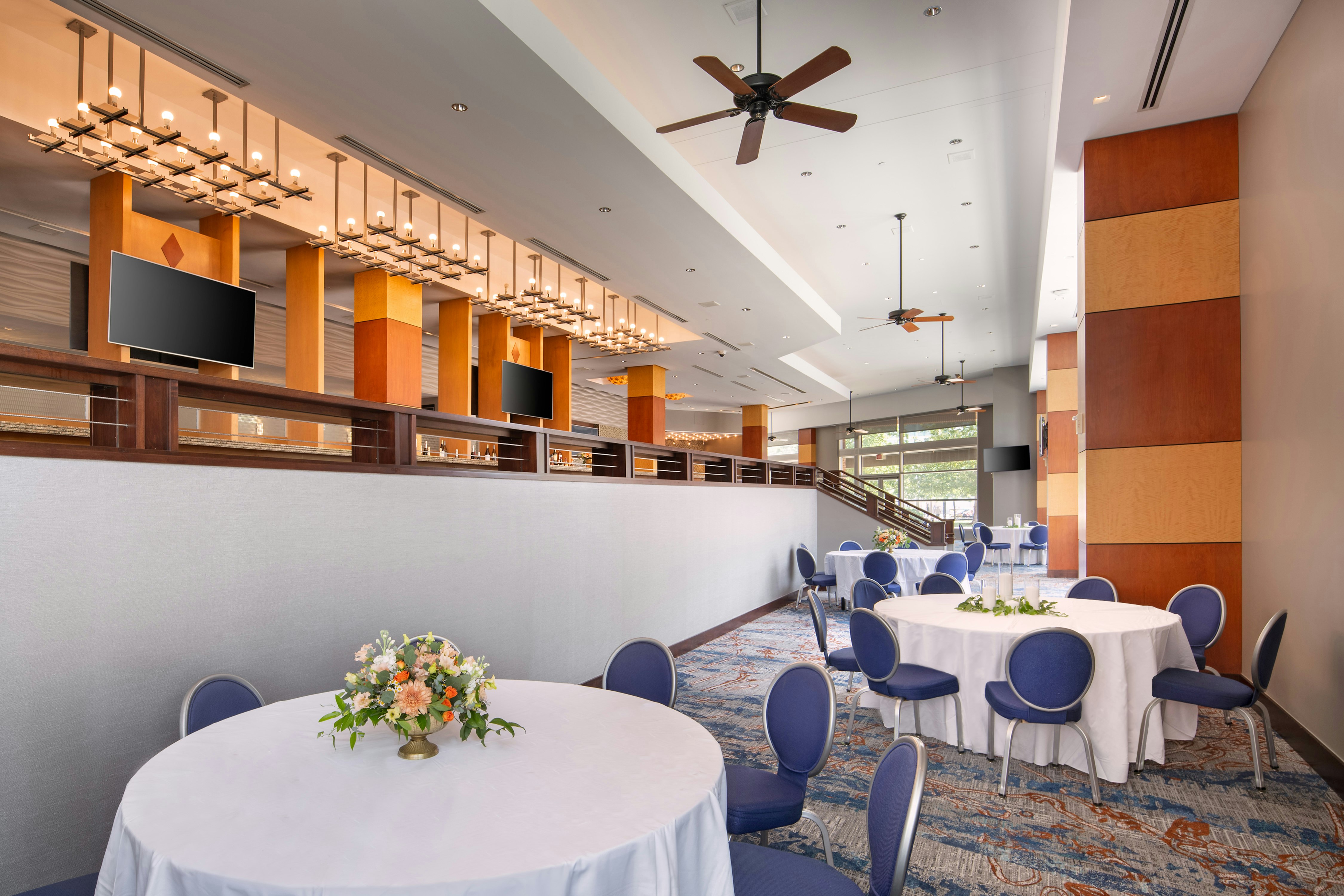 Hilton Baltimore Inner Harbor 62/84