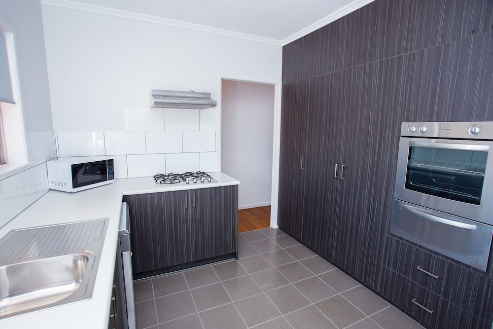 Wilsonton Hotel 40/61