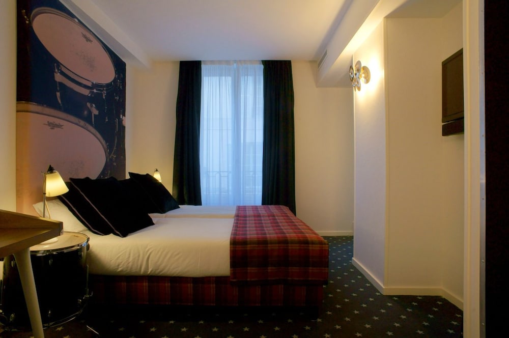 Hotel Du Triangle D Or 22/56