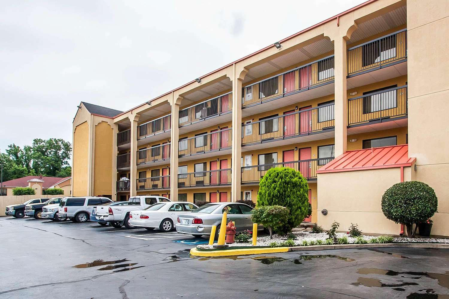 Econo Lodge Inn & Suites Memphis 12/14