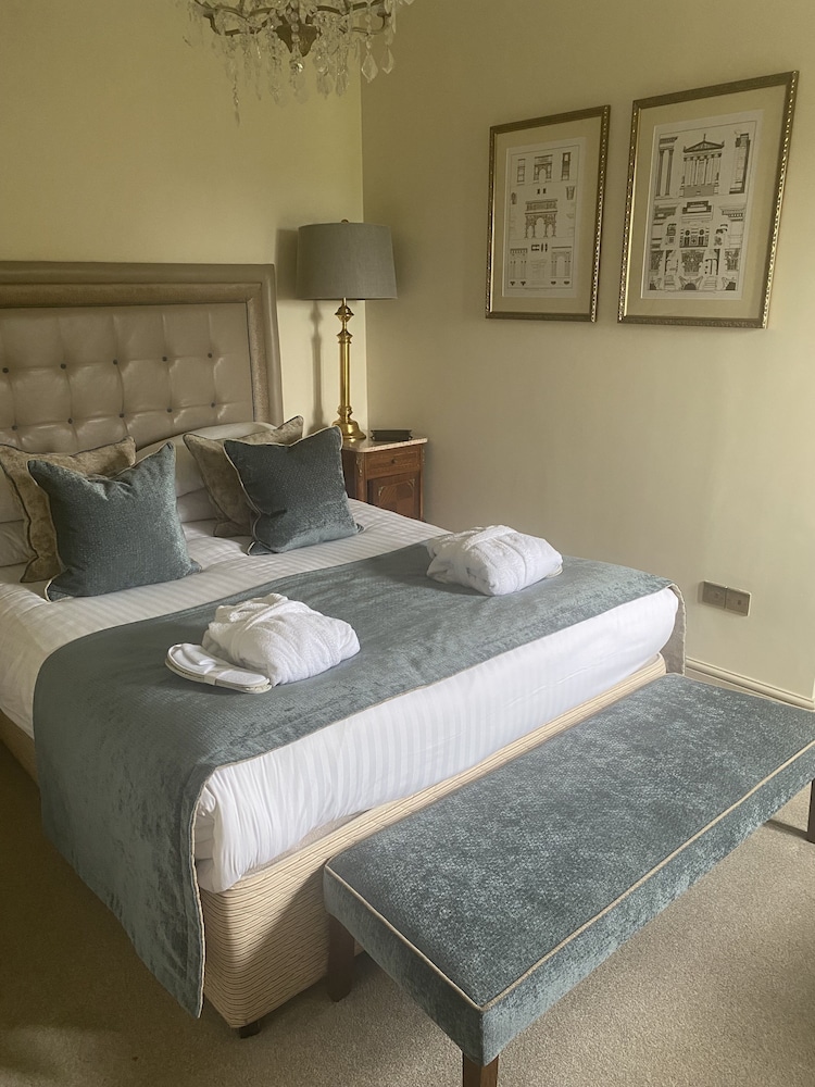 Eastwell Manor Hotel 15/50