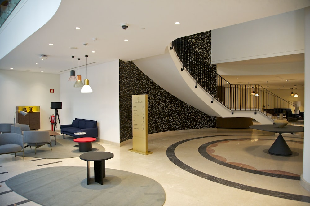 Lobby at Hotel Continental Horizonte, LUANDA