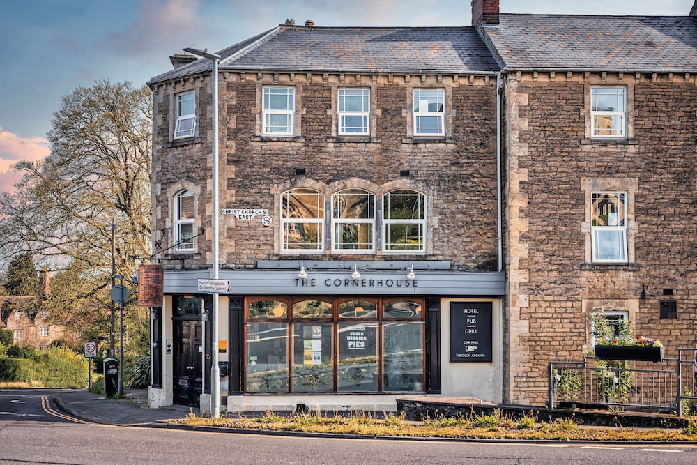 The Cornerhouse 2/49