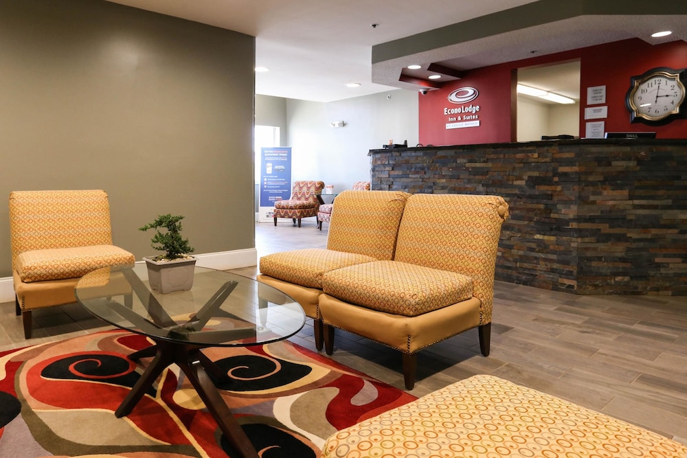 Econo Lodge Inn Suites Greenville 37/69