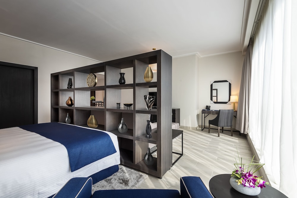 Centara West Bay Hotel and Residences Doha 25/78