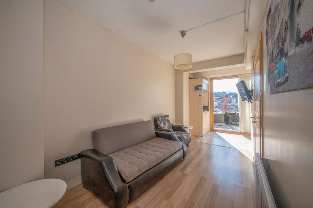T-Loft Residence 56/70
