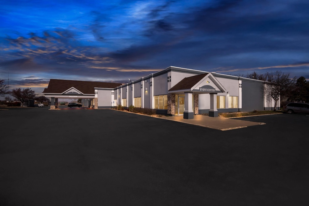 Quality Inn Fort Dodge 4/59