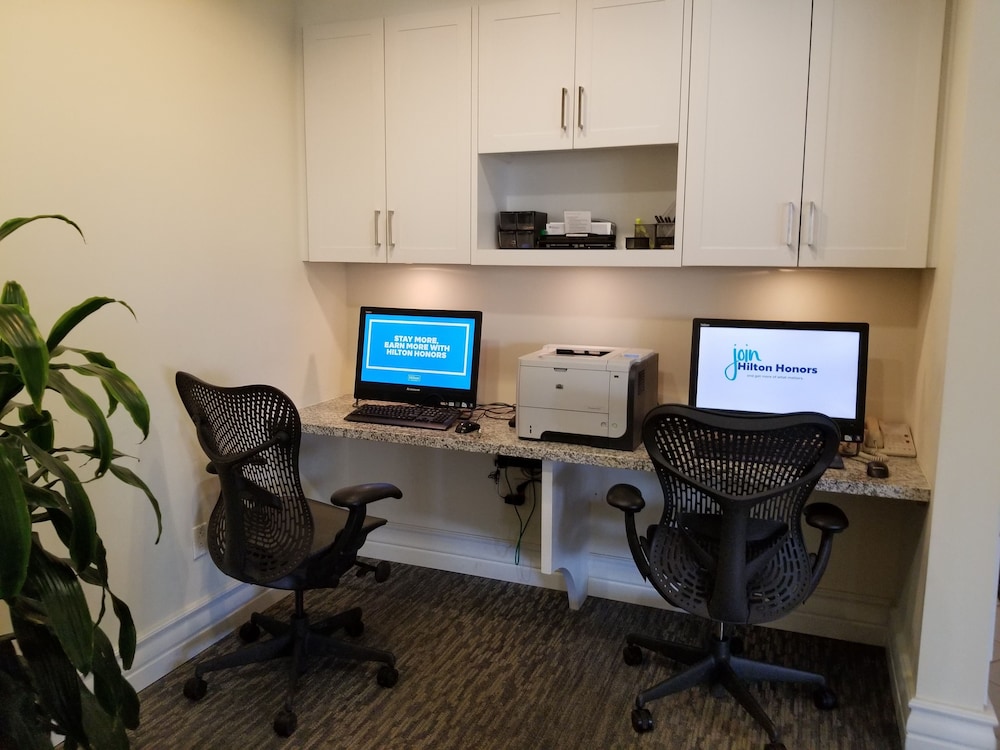 Hilton Garden Inn Montreal Airport 42/47