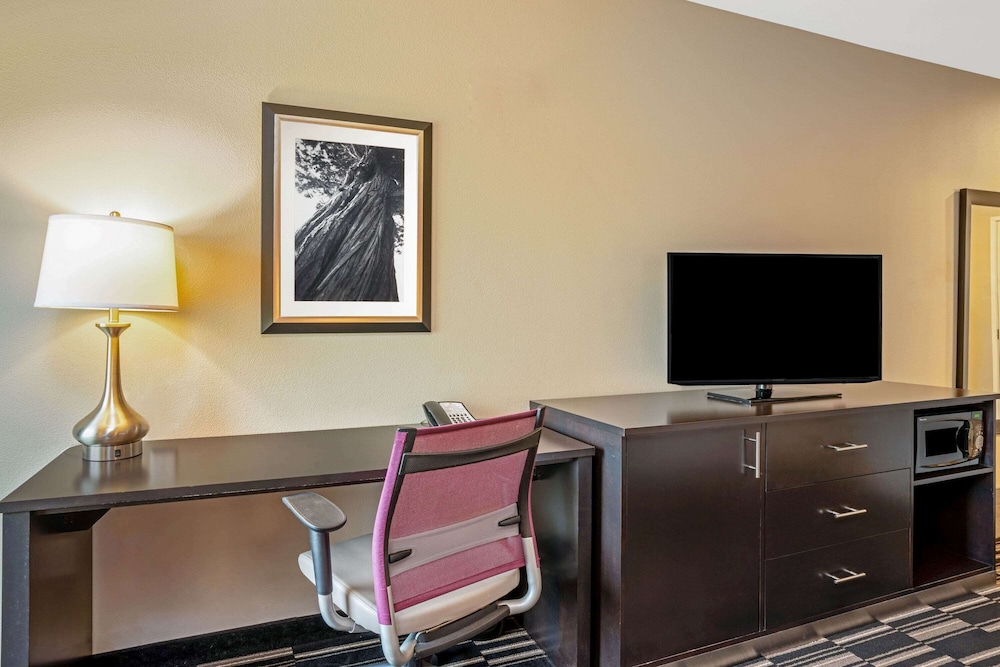 La Quinta Inn & Suites by Wyndham Tumwater - Olympia 53/64