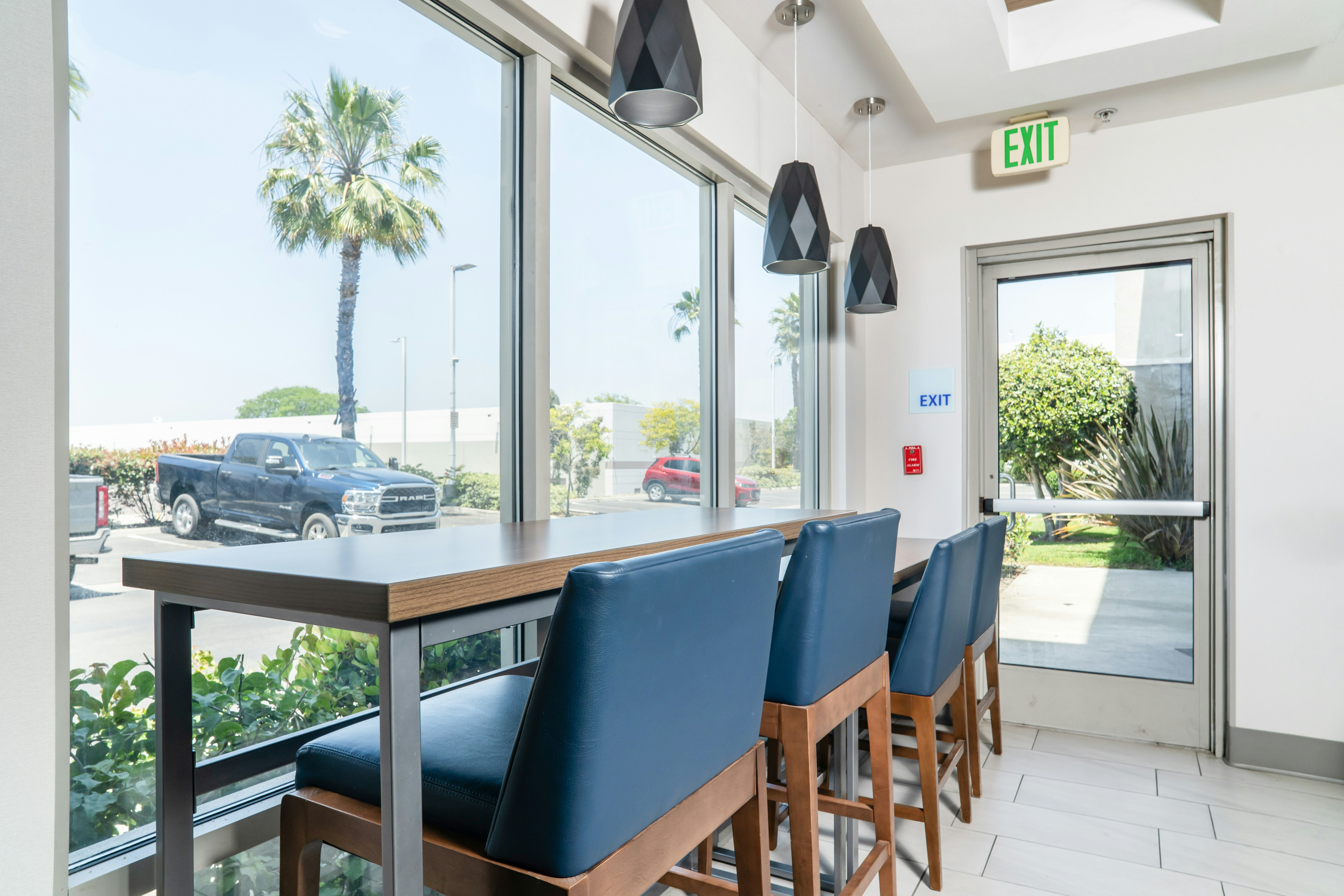 Holiday Inn Express Hotel Suites San Diego Otay 51/77
